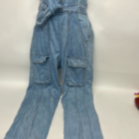 Women's Light Blue Denim Jumpsuit free people size small missing a button - Picture 3 of 13